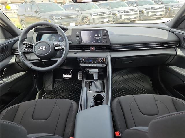 new 2025 Hyundai Elantra car