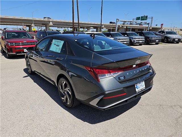 new 2025 Hyundai Elantra car