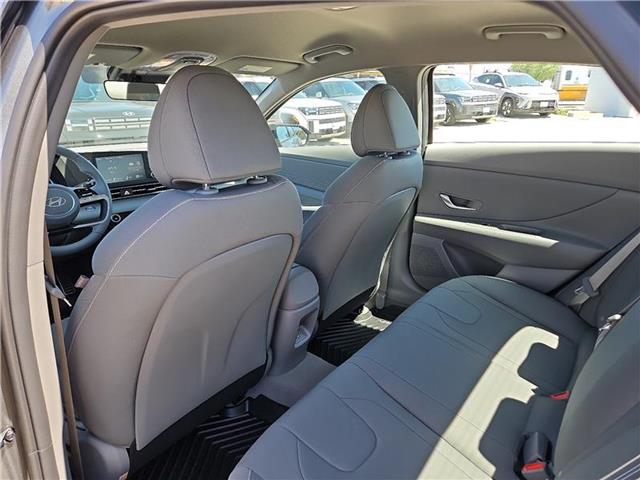 new 2025 Hyundai Elantra car