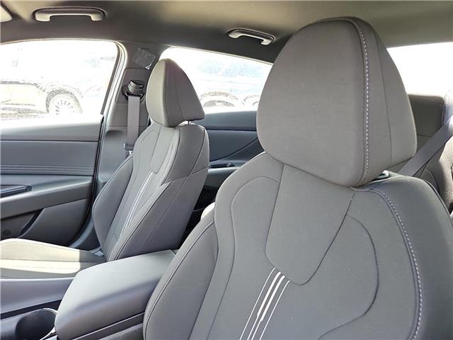 new 2025 Hyundai Elantra HEV car