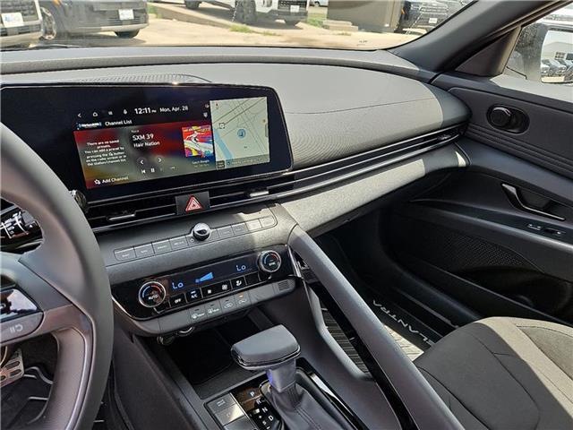 new 2025 Hyundai Elantra HEV car