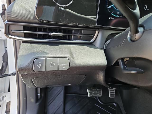 new 2025 Hyundai Elantra HEV car