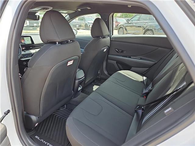 new 2025 Hyundai Elantra HEV car