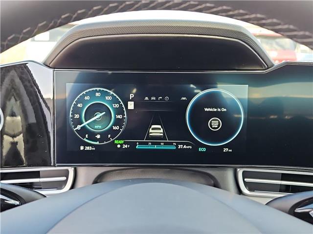 new 2025 Hyundai Elantra HEV car