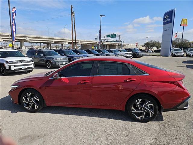 new 2025 Hyundai Elantra car