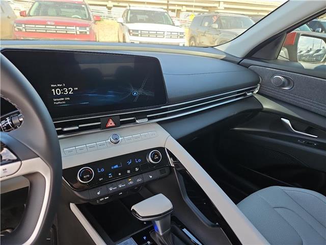 new 2025 Hyundai Elantra car