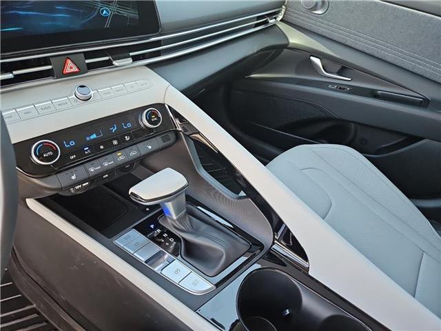 new 2025 Hyundai Elantra car