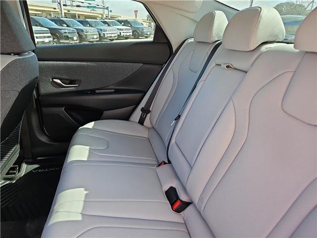 new 2025 Hyundai Elantra car
