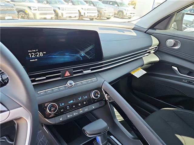 new 2025 Hyundai Elantra car