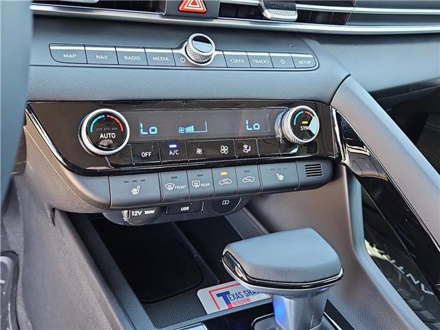 new 2025 Hyundai Elantra car
