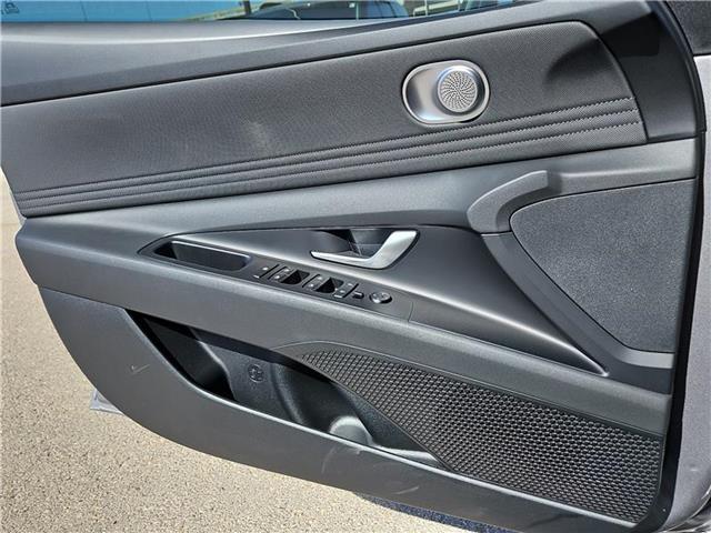 new 2025 Hyundai Elantra car