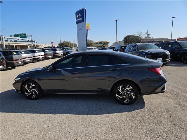 new 2025 Hyundai Elantra car