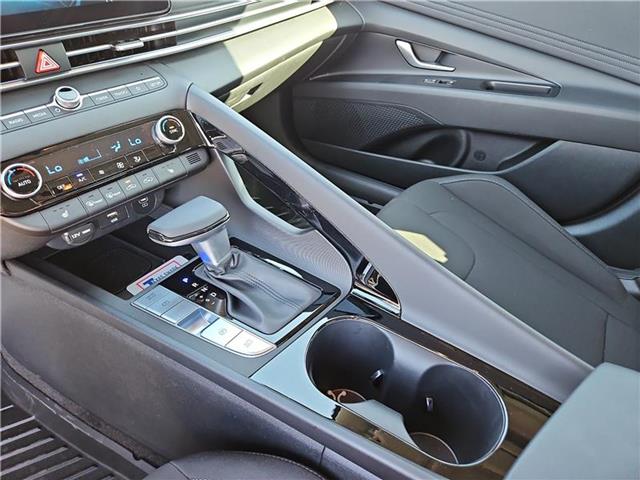 new 2025 Hyundai Elantra car