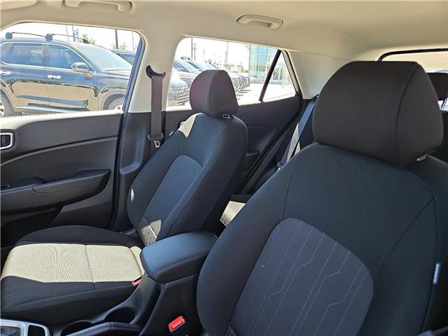 new 2025 Hyundai Venue car