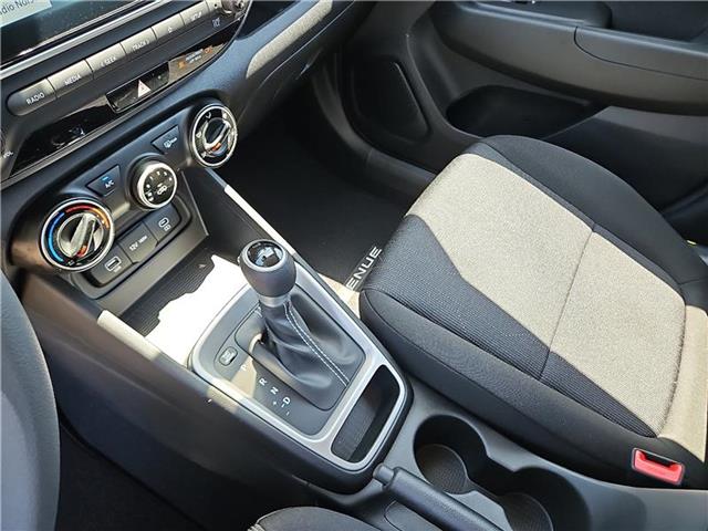 new 2025 Hyundai Venue car