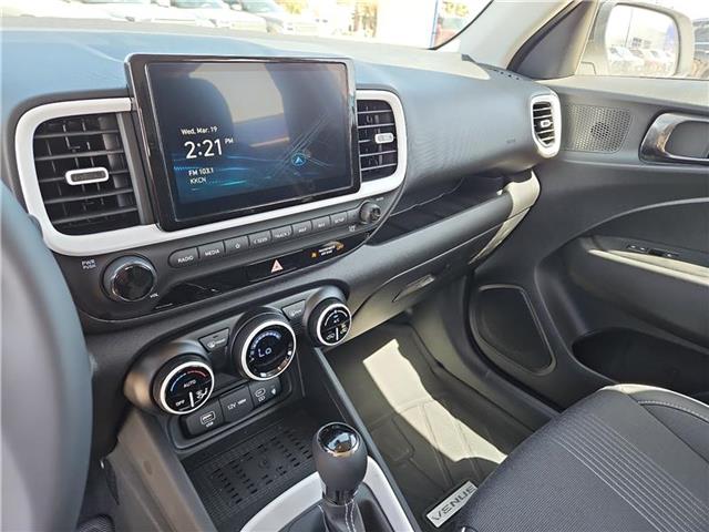new 2025 Hyundai Venue car