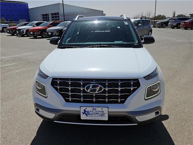 new 2025 Hyundai Venue car