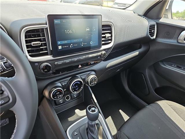 new 2025 Hyundai Venue car