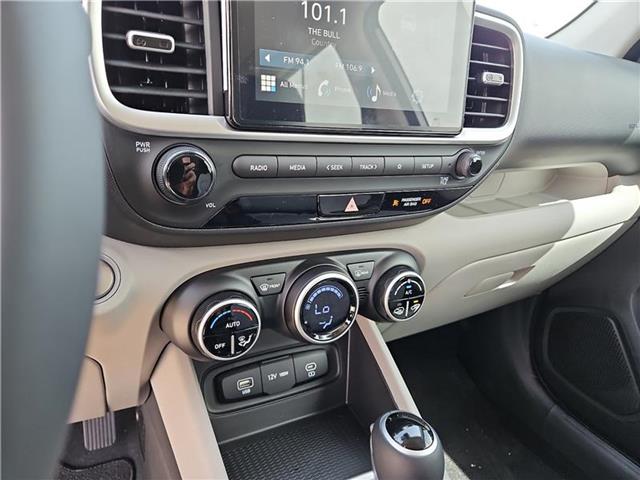 new 2025 Hyundai Venue car