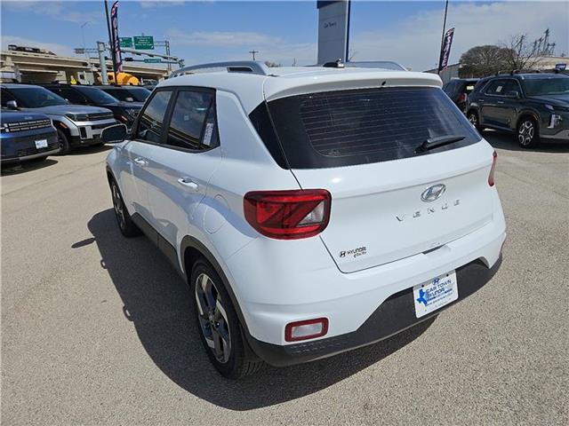 new 2025 Hyundai Venue car