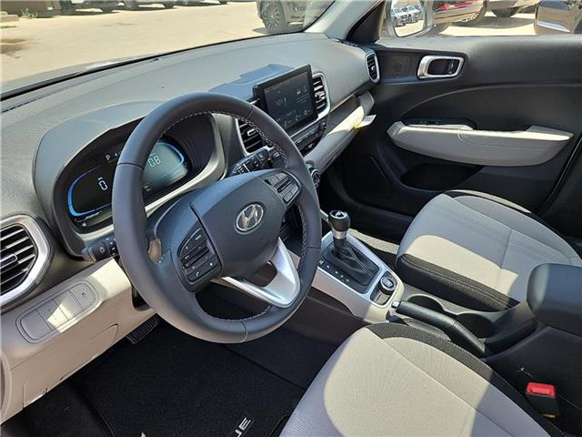 new 2025 Hyundai Venue car