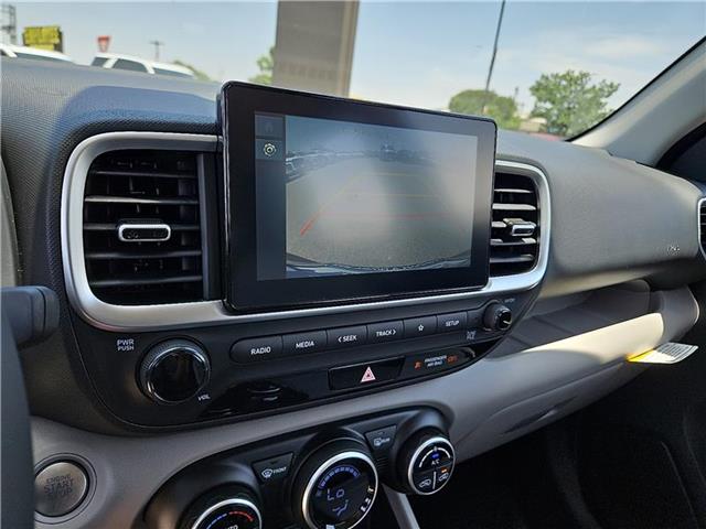 new 2025 Hyundai Venue car