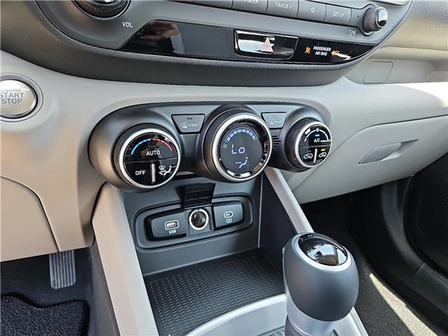 new 2025 Hyundai Venue car