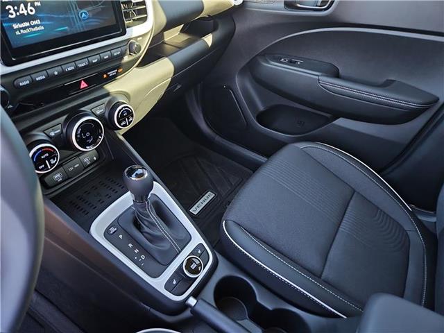new 2025 Hyundai Venue car, priced at $25,225