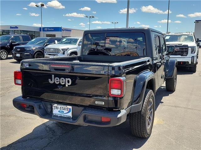 used 2023 Jeep Gladiator car, priced at $35,900