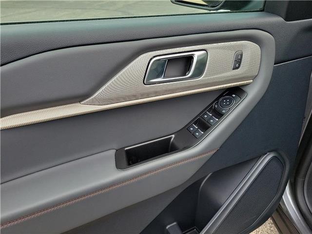 new 2025 Ford Explorer car, priced at $52,690