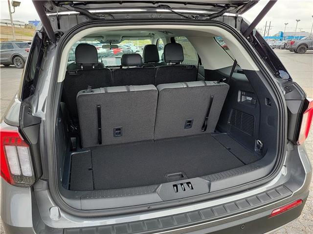 new 2025 Ford Explorer car, priced at $52,690