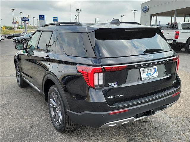 new 2025 Ford Explorer car, priced at $50,795