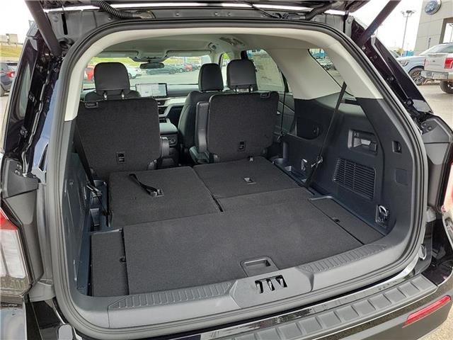new 2025 Ford Explorer car, priced at $50,795