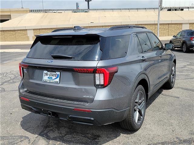 new 2025 Ford Explorer car