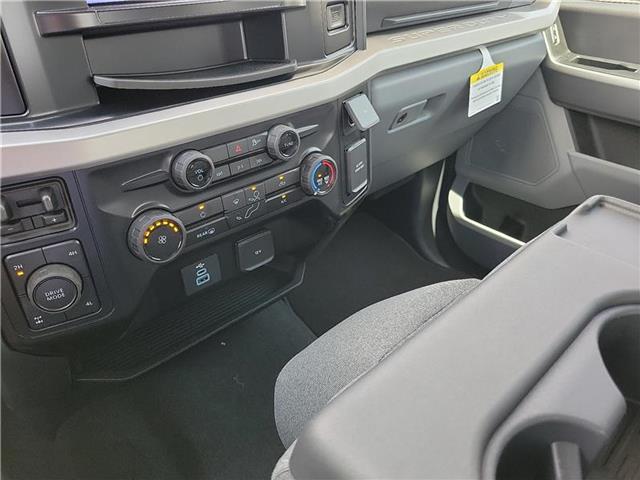 new 2025 Ford F-250 car, priced at $73,085