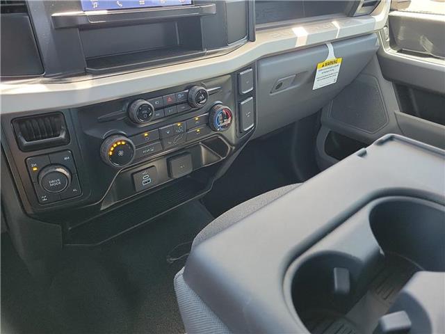 new 2025 Ford F-350 car, priced at $67,015