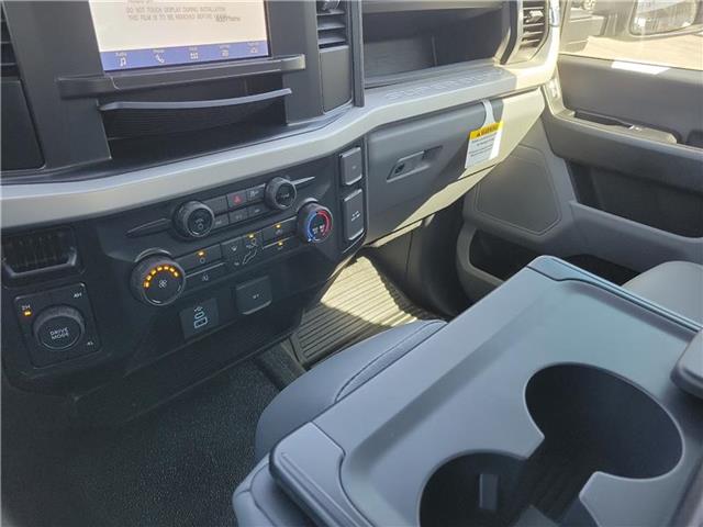 new 2025 Ford F-250 car, priced at $64,555
