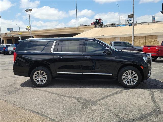 used 2023 GMC Yukon XL car, priced at $74,999