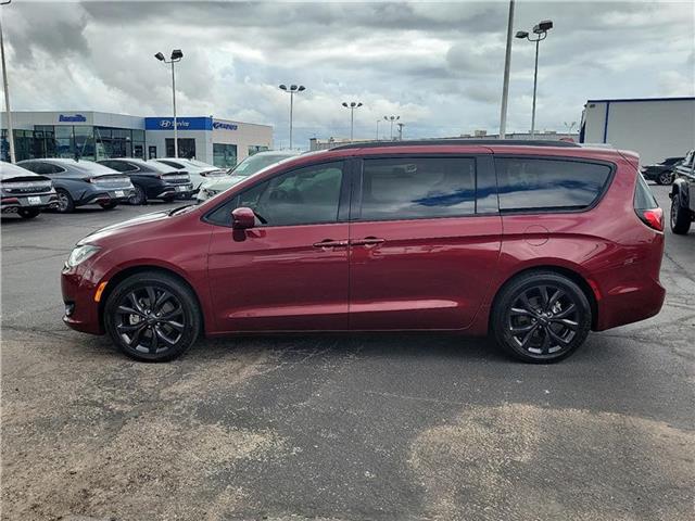 used 2020 Chrysler Pacifica car, priced at $22,525