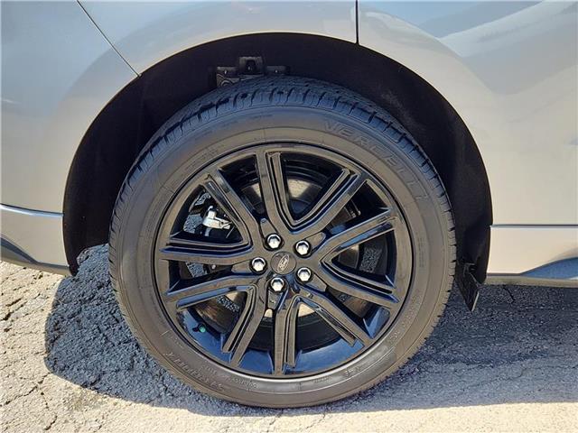 used 2022 Ford Edge car, priced at $29,999