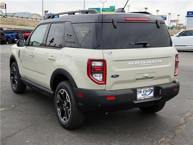 new 2025 Ford Bronco Sport car, priced at $40,070