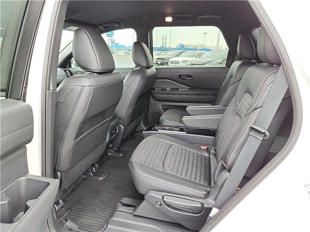 used 2025 Nissan Pathfinder car, priced at $41,999