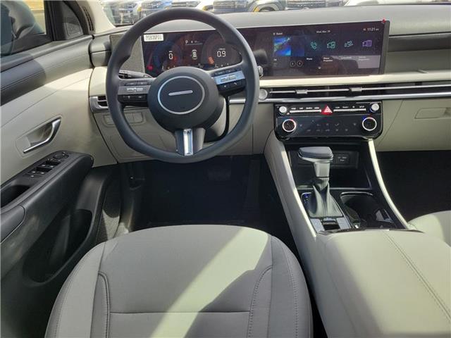 new 2025 Hyundai Tucson car, priced at $35,690