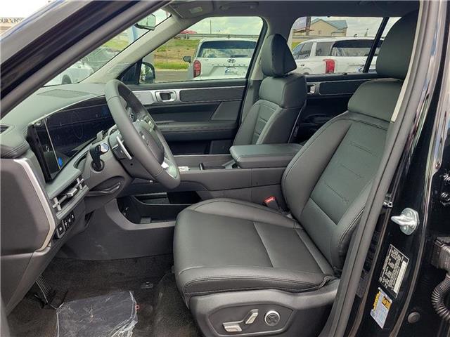 new 2025 Hyundai Santa Fe HEV car, priced at $49,679