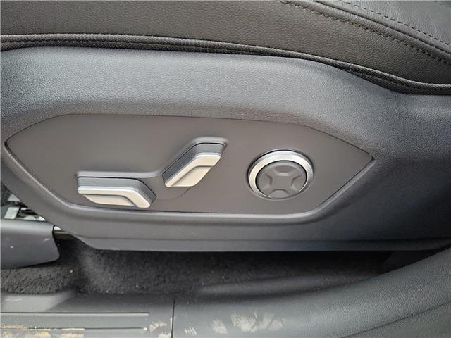 new 2025 Hyundai Santa Fe HEV car, priced at $51,680
