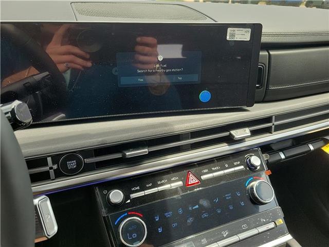 new 2025 Hyundai Santa Fe HEV car, priced at $51,680