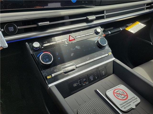 new 2025 Hyundai Santa Fe HEV car, priced at $51,680