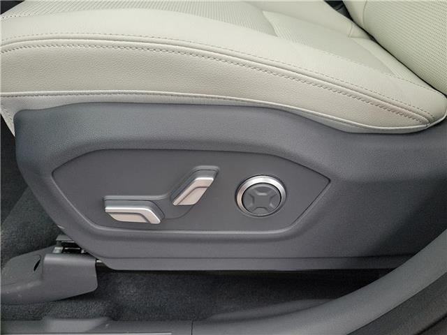 new 2025 Hyundai Santa Fe car, priced at $48,934