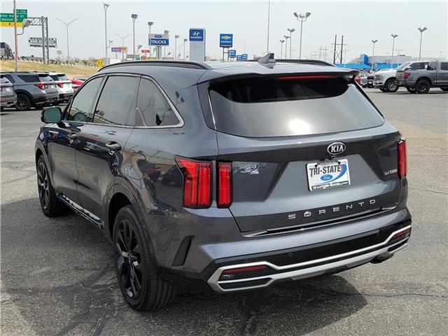 used 2021 Kia Sorento car, priced at $23,300