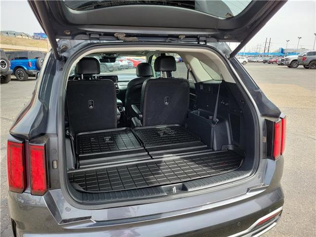 used 2021 Kia Sorento car, priced at $23,300